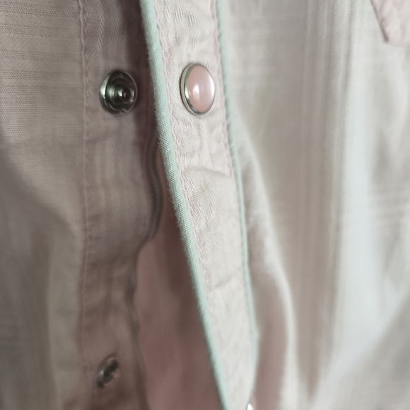 VTG Guess Shirt Men Sz Large Pink Snap Buttons Short Sleeve Pockets Cssual - Picture 13 of 15
